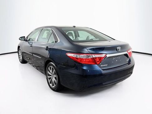 Used 2016 Toyota Camry XLE w/ Moonroof Package FWD image 7