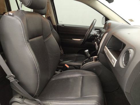 Used 2017 Jeep Compass High Altitude AWD/4WD image 21