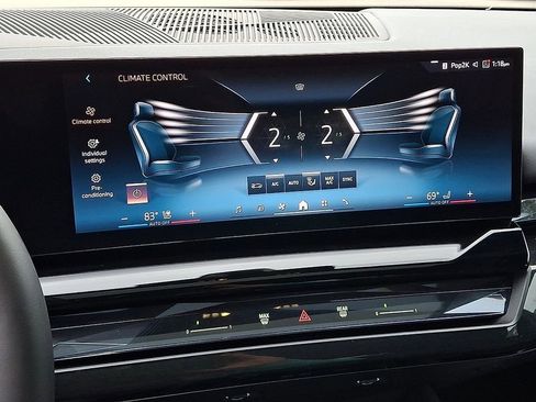 Used 2025 BMW i5 eDrive40i image 17