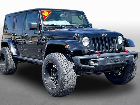 Used 2016 Jeep Wrangler Unlimited Rubicon AWD/4WD image 10