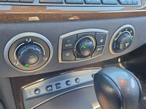 Used 2004 BMW Z4 3.0i image 15