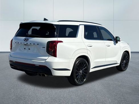 Used 2024 Hyundai Palisade Calligraphy AWD/4WD image 3