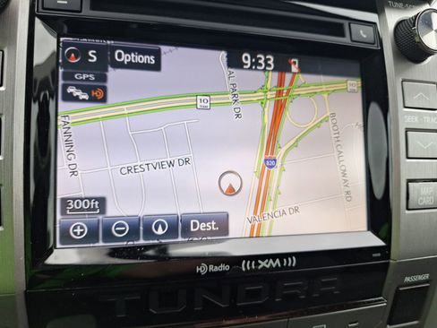 Used 2017 Toyota Tundra SR5 w/ SR5 Upgrade Package image 29