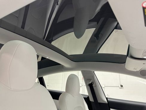 Used 2020 Tesla Model 3 Performance image 12
