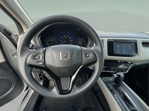 Used 2016 Honda HR-V EX image 10