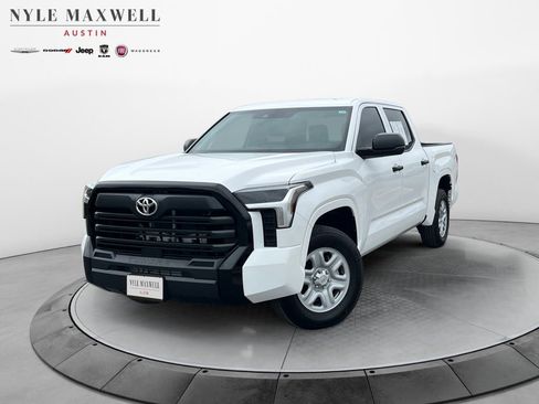 Used 2025 Toyota Tundra SR image 1