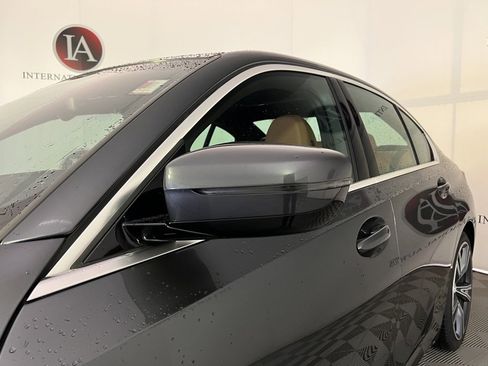 Used 2022 BMW 330i xDrive Sedan w/ Driving Assistance Package image 9