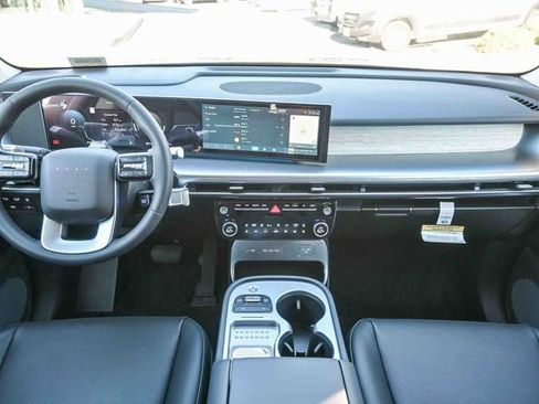 New 2026 Hyundai Ioniq 9 Limited image 14