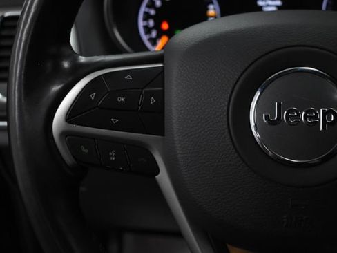 Used 2022 Jeep Grand Cherokee Limited image 16