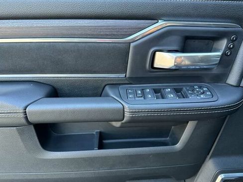 New 2026 RAM 2500 Laramie w/ Night Edition AWD/4WD image 8