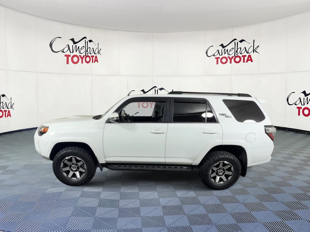 Used 2023 Toyota 4Runner TRD Off-Road Premium w/ Off Road Premium Plus Package AWD/4WD image 8