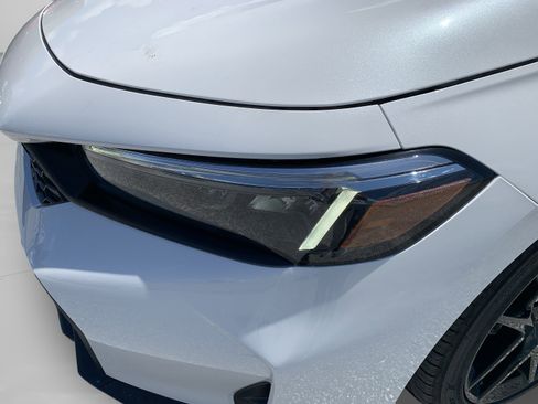 Used 2025 Honda Civic Sport image 10