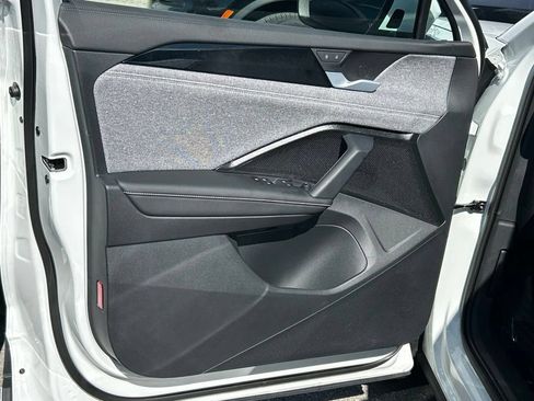 Certified 2026 Volkswagen Tiguan S FWD image 14