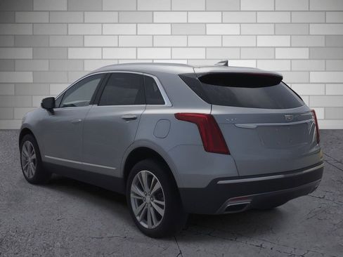 Certified 2024 Cadillac XT5 Premium Luxury w/ Technology Package FWD image 4