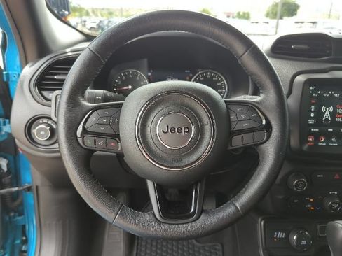 Used 2022 Jeep Renegade Altitude w/ Convenience Group AWD/4WD image 11