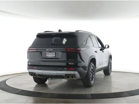 Used 2026 Chevrolet Traverse Z71 w/ LPO, Floor Liner Package AWD/4WD image 7