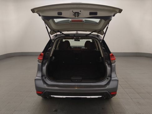 Used 2018 Nissan Rogue S image 29