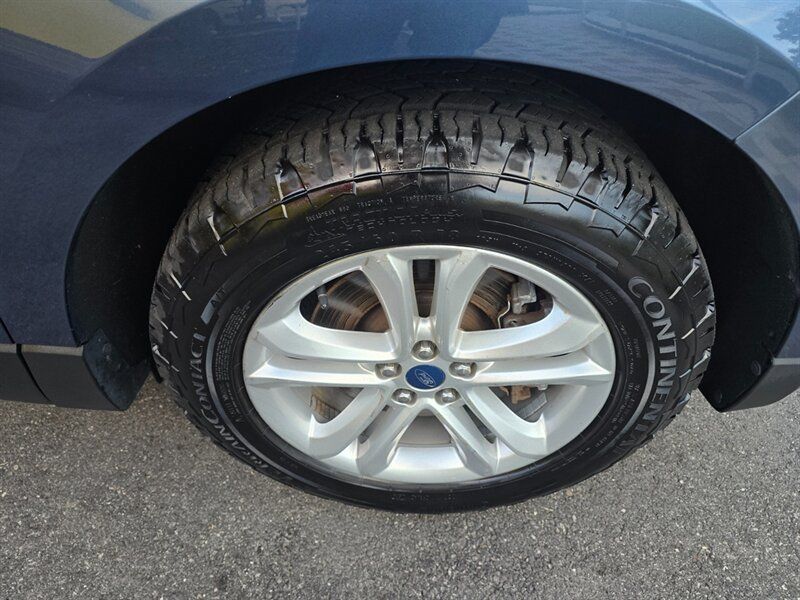 Used 2019 Ford Edge SEL w/ Equipment Group 201A AWD/4WD image 27
