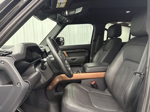 Used 2024 Land Rover Defender 110 X AWD/4WD image 19