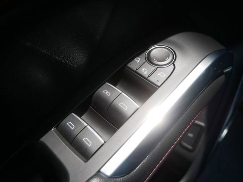 Used 2024 Chevrolet Traverse RS AWD/4WD image 15