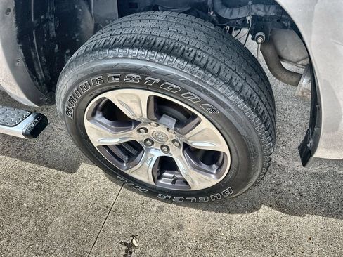 Used 2022 RAM 1500 Laramie RWD image 12