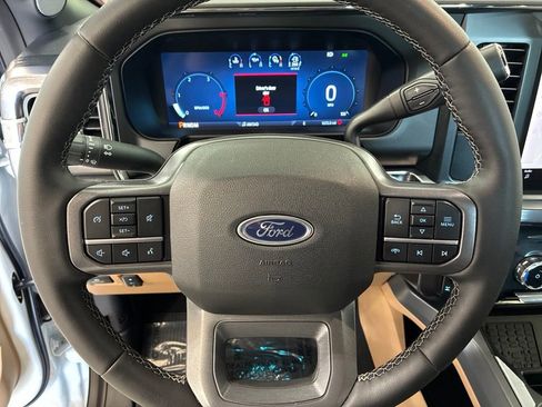 Used 2025 Ford F350 Lariat w/ FX4 Off-Road Package AWD/4WD image 17