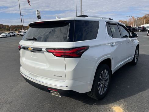 Used 2022 Chevrolet Traverse Premier image 8