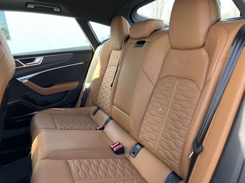 Used 2025 Audi RS 7 Performance w/ Matte Carbon Package image 34