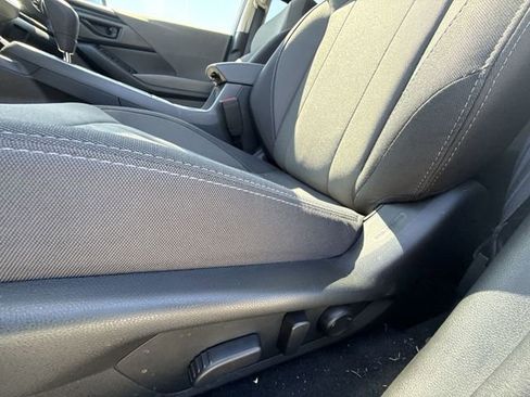 Used 2025 Subaru Crosstrek 2.0i Premium image 12