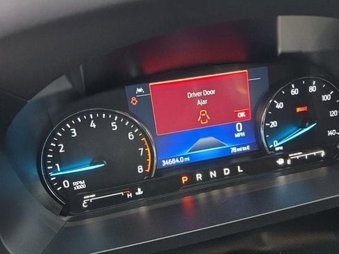 Used 2023 Ford Explorer XLT w/ Equipment Group 202A image 7