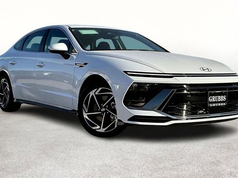 New 2026 Hyundai Sonata SEL image 1