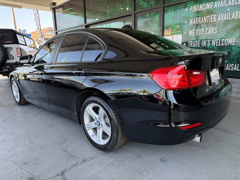 Used 2015 BMW 320i Sedan RWD image 6