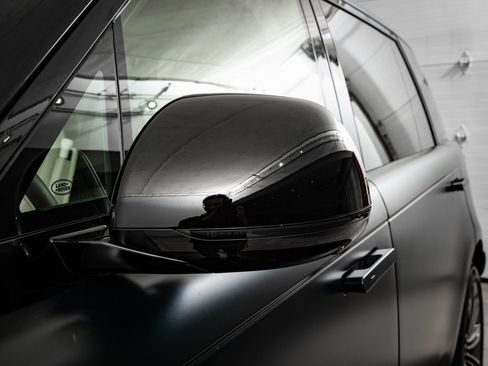 New 2026 Land Rover Range Rover SV image 14