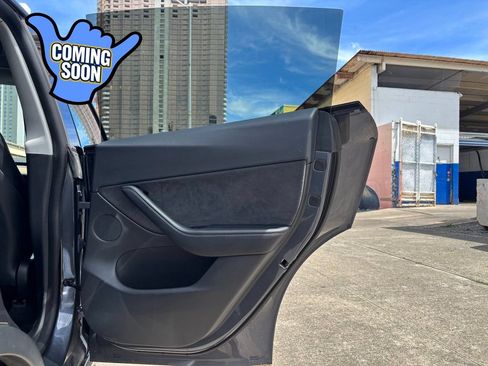 Used 2021 Tesla Model Y 2WD image 17