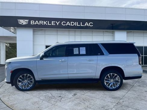 Certified 2021 Cadillac Escalade ESV Premium Luxury AWD/4WD image 6