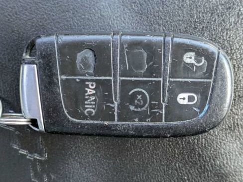 Used 2019 Dodge Journey GT FWD image 31