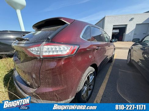 Used 2018 Ford Edge Titanium w/ Equipment Group 302A AWD/4WD image 6