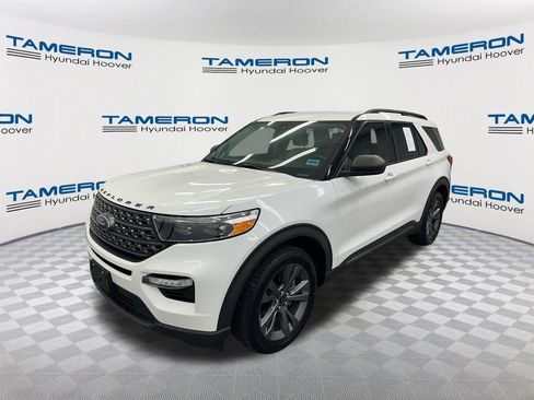 Used 2021 Ford Explorer XLT w/ Equipment Group 202A RWD image 1