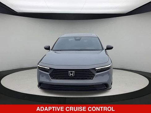 Used 2025 Honda Accord Sport image 3