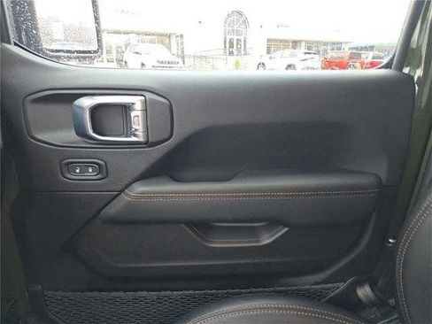 Used 2023 Jeep Wrangler Unlimited Rubicon 392 image 24