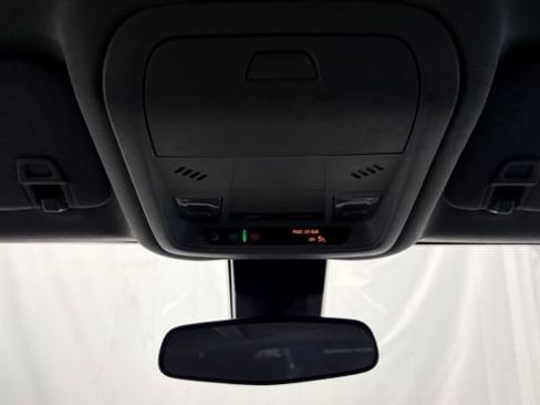 Used 2022 Chevrolet Equinox LT AWD/4WD image 44