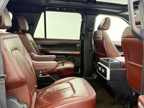 Used 2023 Ford Expedition Max Limited image 18