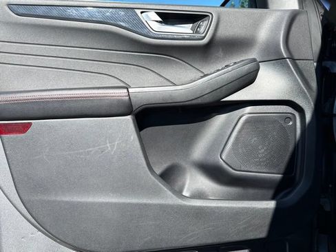 Used 2025 Ford Escape ST-Line AWD/4WD image 16
