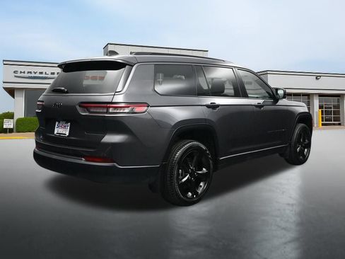 Used 2026 Jeep Grand Cherokee L Limited w/ Limited Altitude Package AWD/4WD image 5