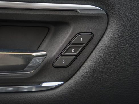 New 2026 RAM 1500 Laramie AWD/4WD image 46