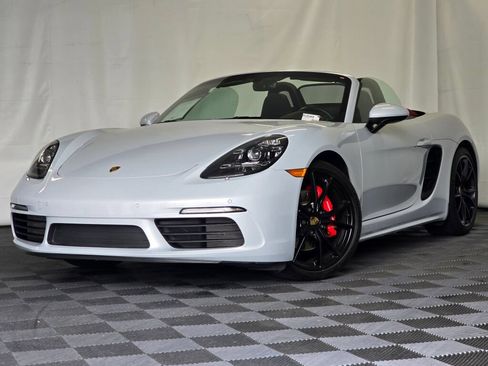 Certified 2025 Porsche 718 Boxster S RWD image 1
