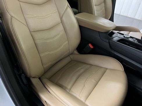 Certified 2024 Cadillac XT6 Sport w/ Platinum Package image 38