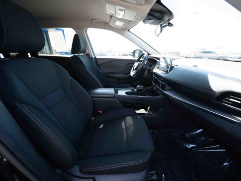 Used 2023 Nissan Rogue S FWD image 27