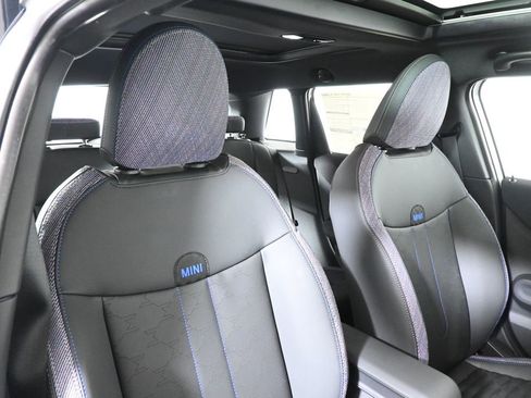 New 2026 MINI Cooper 4-Door Hardtop image 29