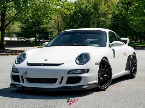 Used 2007 Porsche 911 GT3 RWD image 1